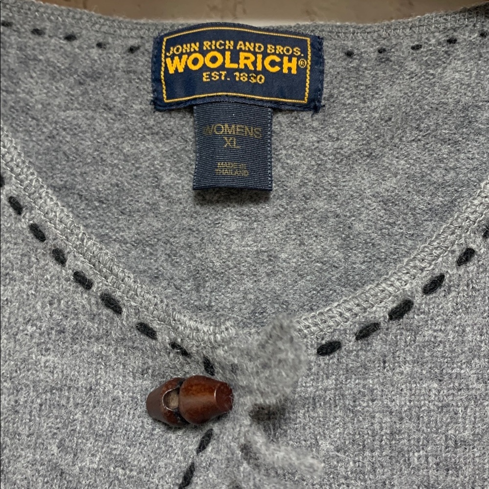 NEW Vtg Woolrich Gray Penguin Knit Vest with Wooden Toggle Size XL - Picture 3 of 9